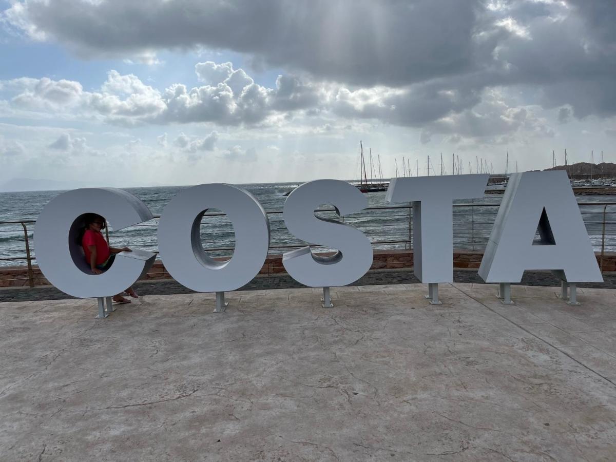 Mermaid'S House Isola Rossa Exterior foto